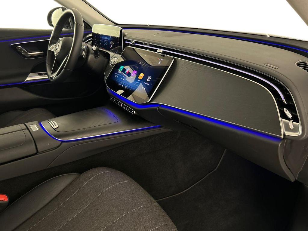 E SW 200 d Advanced auto - Certified