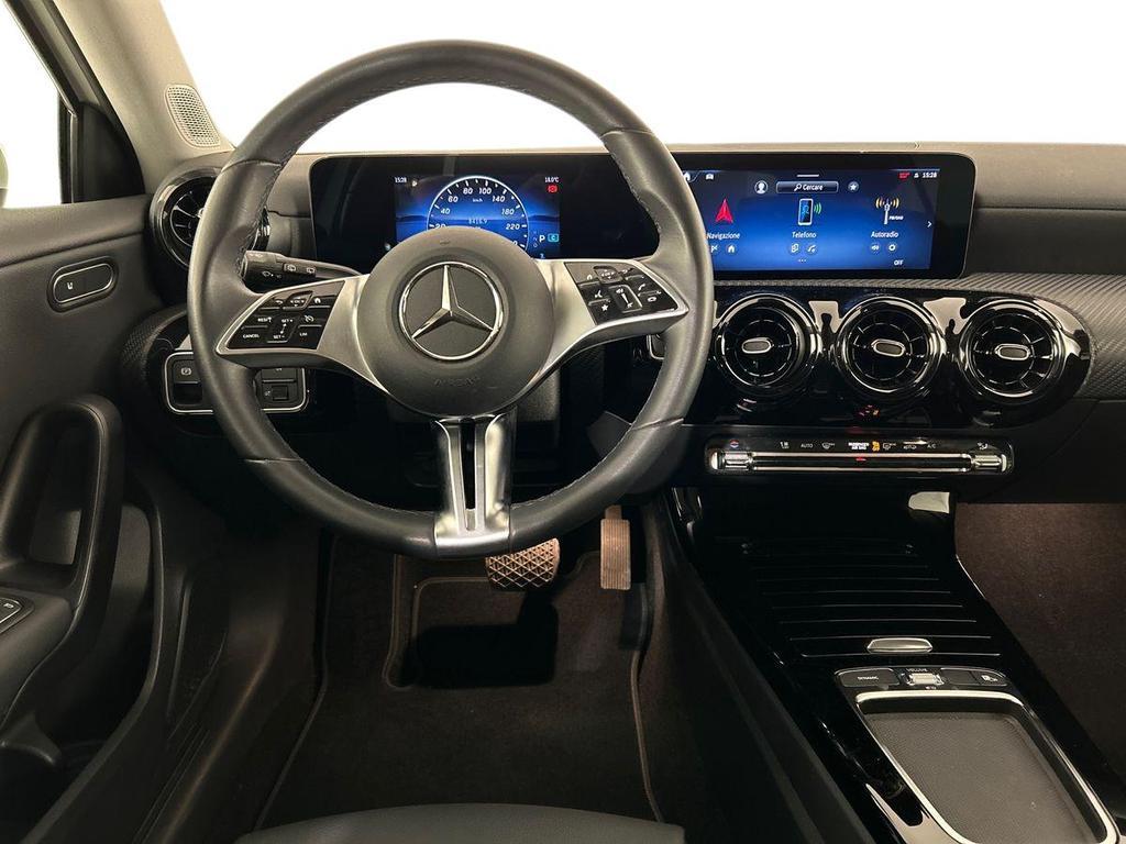 A 180 d Advanced auto - Certified