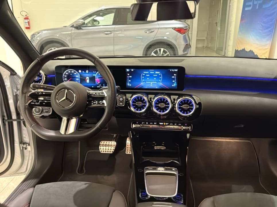 A 180 d AMG Line Premium auto - Certified