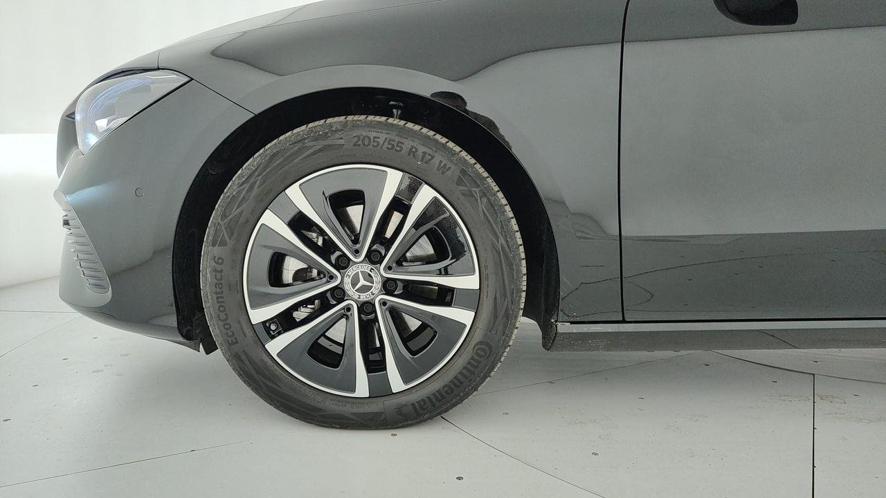 CLA Shooting Brake 180 d Advanced auto - Certified