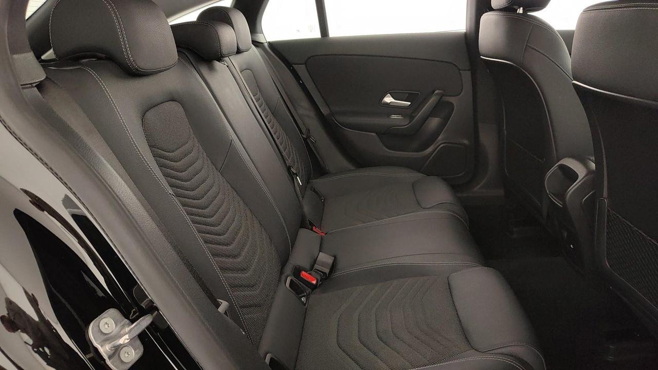 CLA Shooting Brake 180 d Advanced auto - Certified