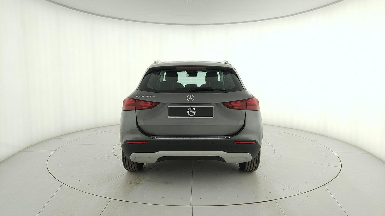 GLA 180 d Advanced auto - Certified