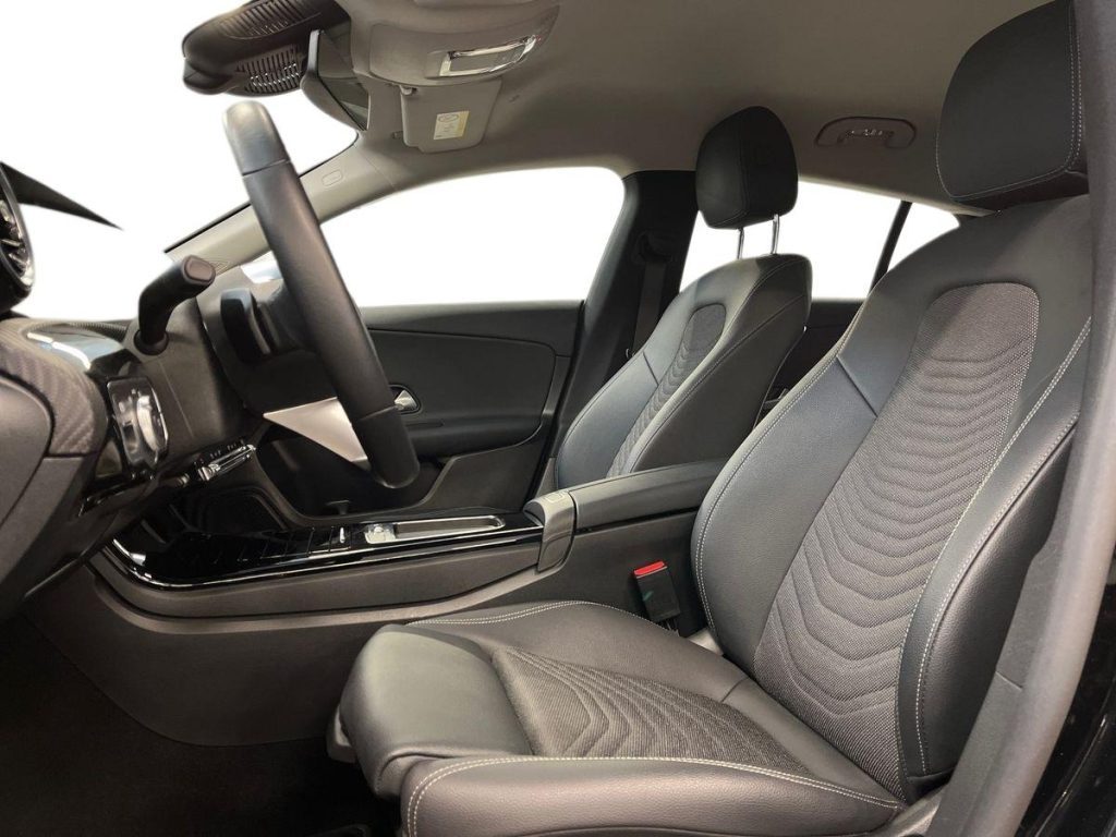 CLA Shooting Brake 180 d Advanced auto - Certified