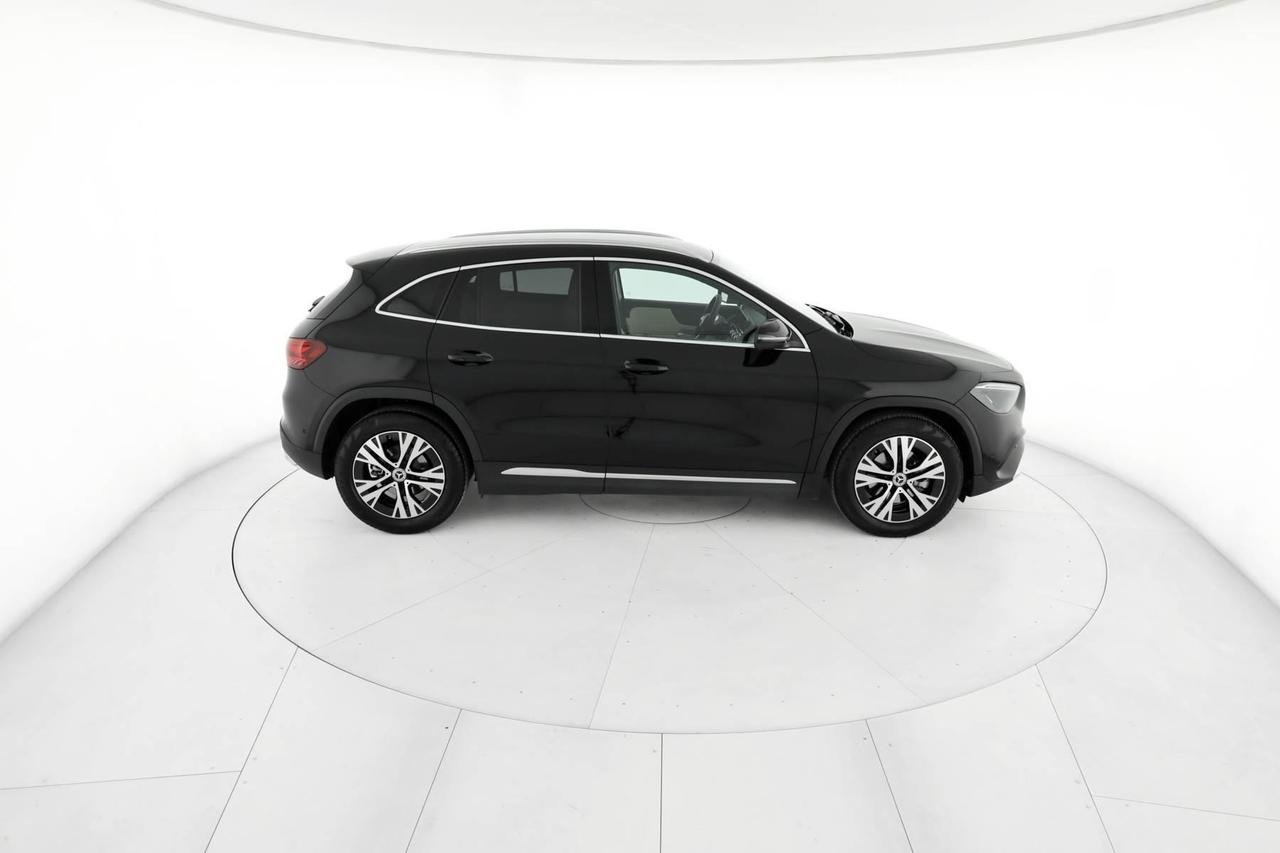 GLA 180 d Progressive Advanced auto - Certified