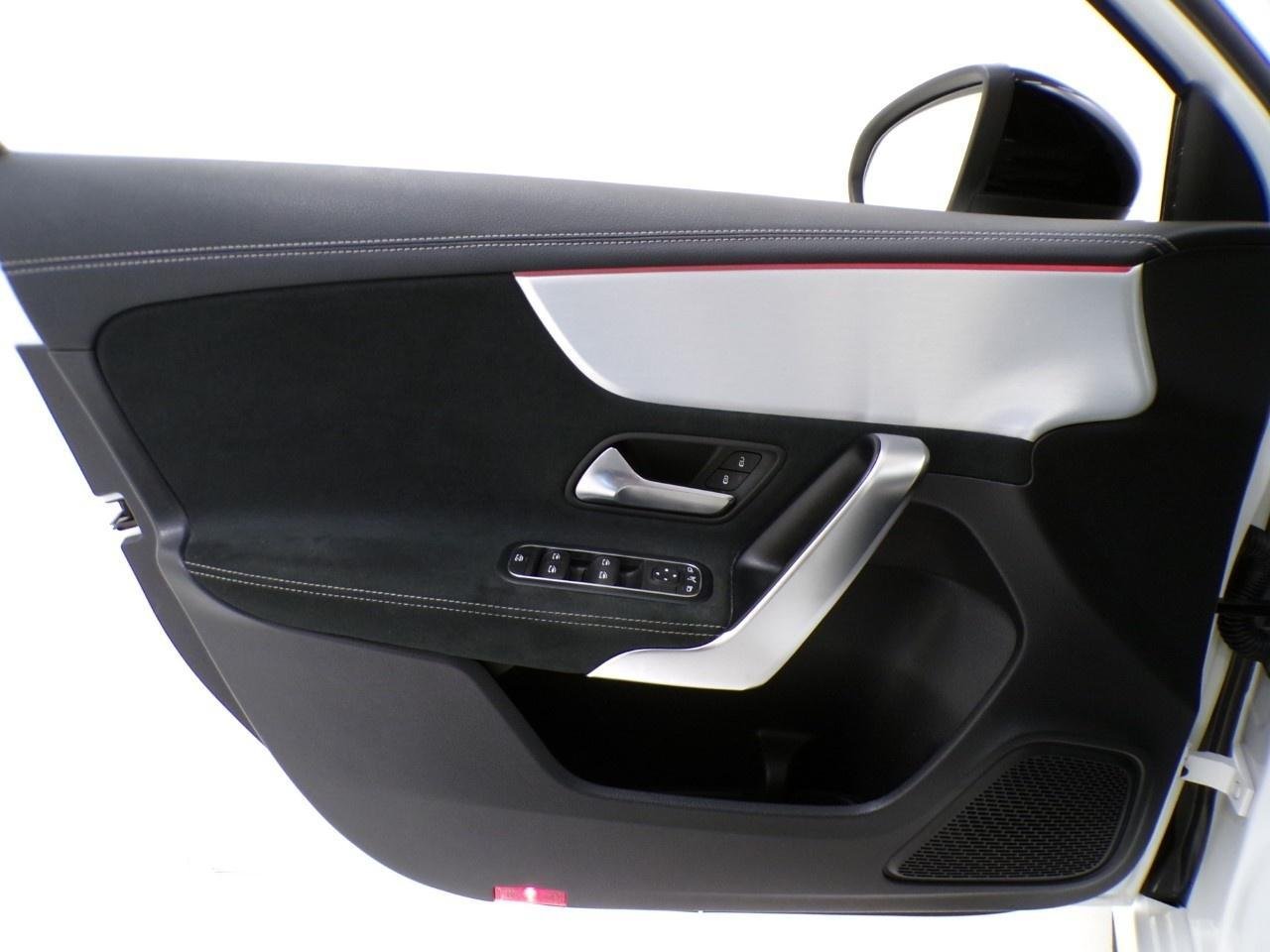 A 180 d Premium Night edition auto - Certified