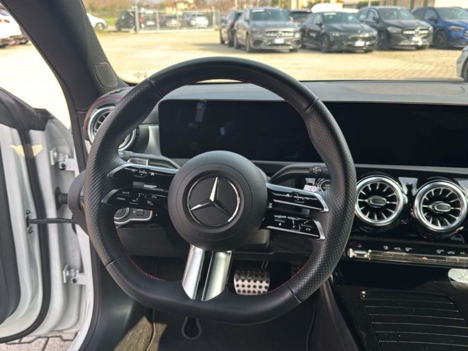 CLA Shooting Brake 200 d AMG Line Advanced Plus au - Certified