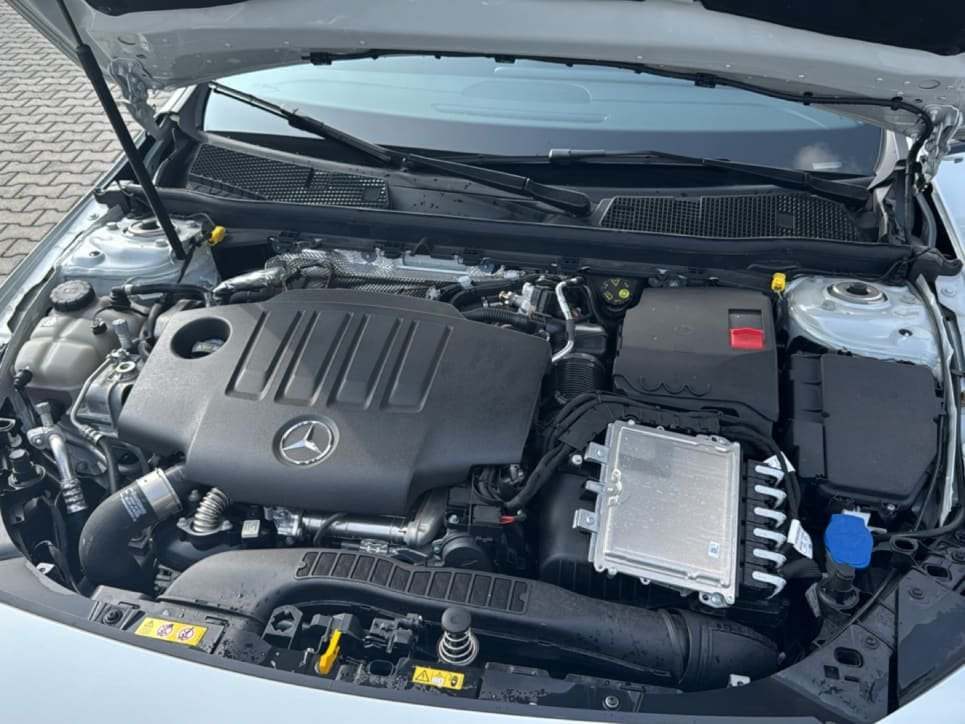 CLA Shooting Brake 200 d AMG Line Advanced Plus au - Certified