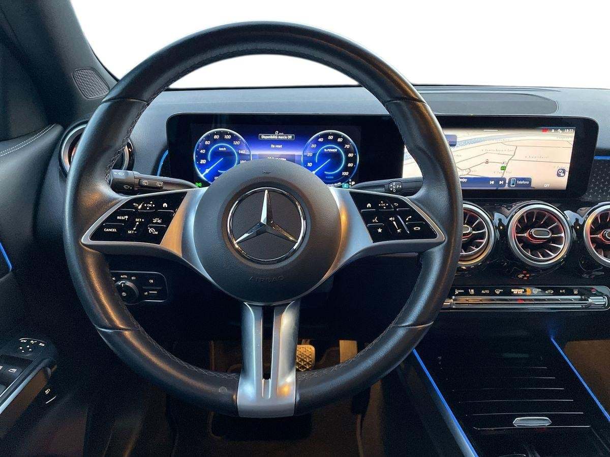 EQB 300 Progressive Advanced 4matic - Certified