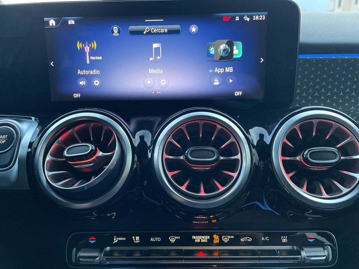 EQB 300 Progressive Advanced 4matic - Certified