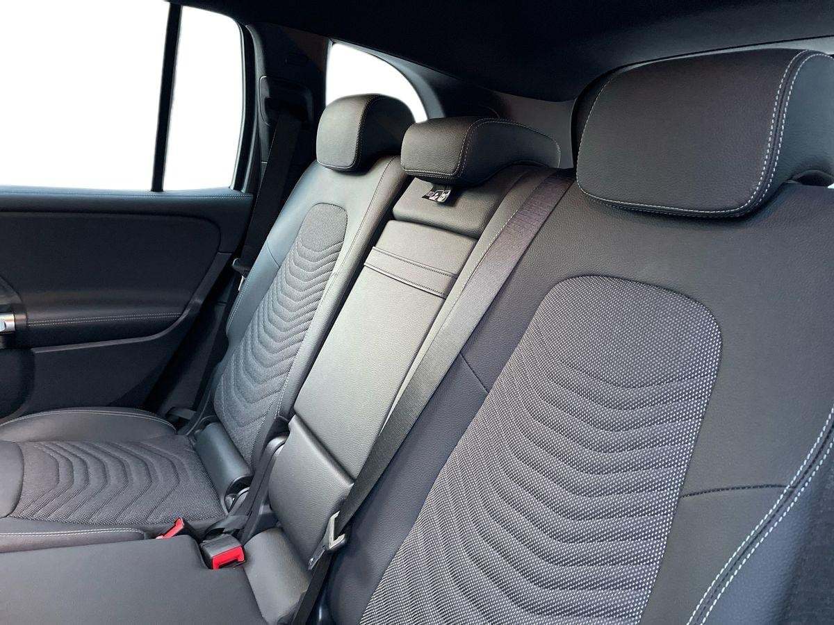 EQB 300 Progressive Advanced 4matic - Certified