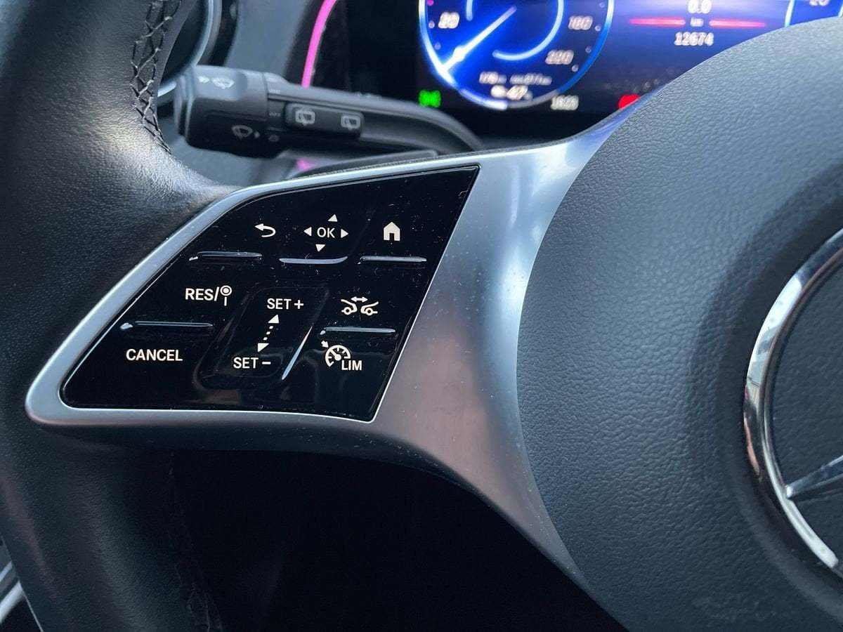 EQB 300 Progressive Advanced 4matic - Certified