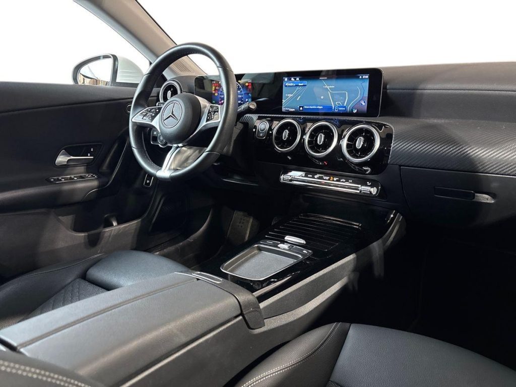 CLA Shooting Brake 180 d Advanced auto - Certified