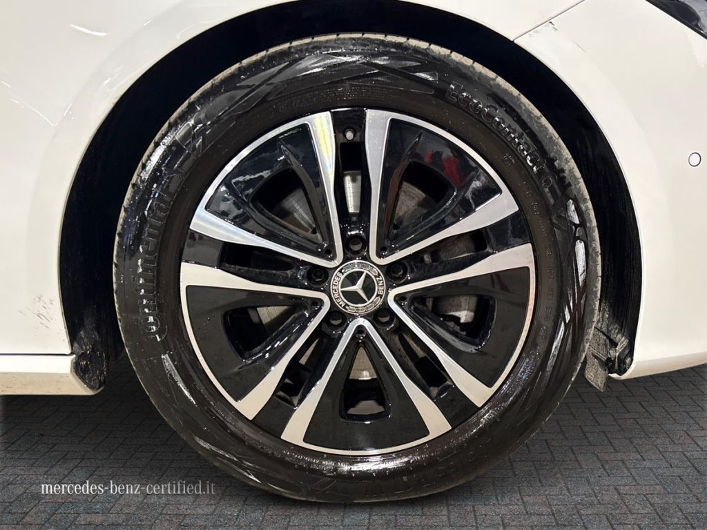 CLA Shooting Brake 180 d Advanced auto - Certified