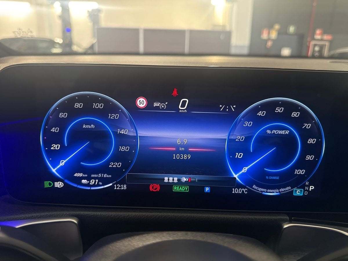 EQB 250+ AMG Line Advanced - Certified