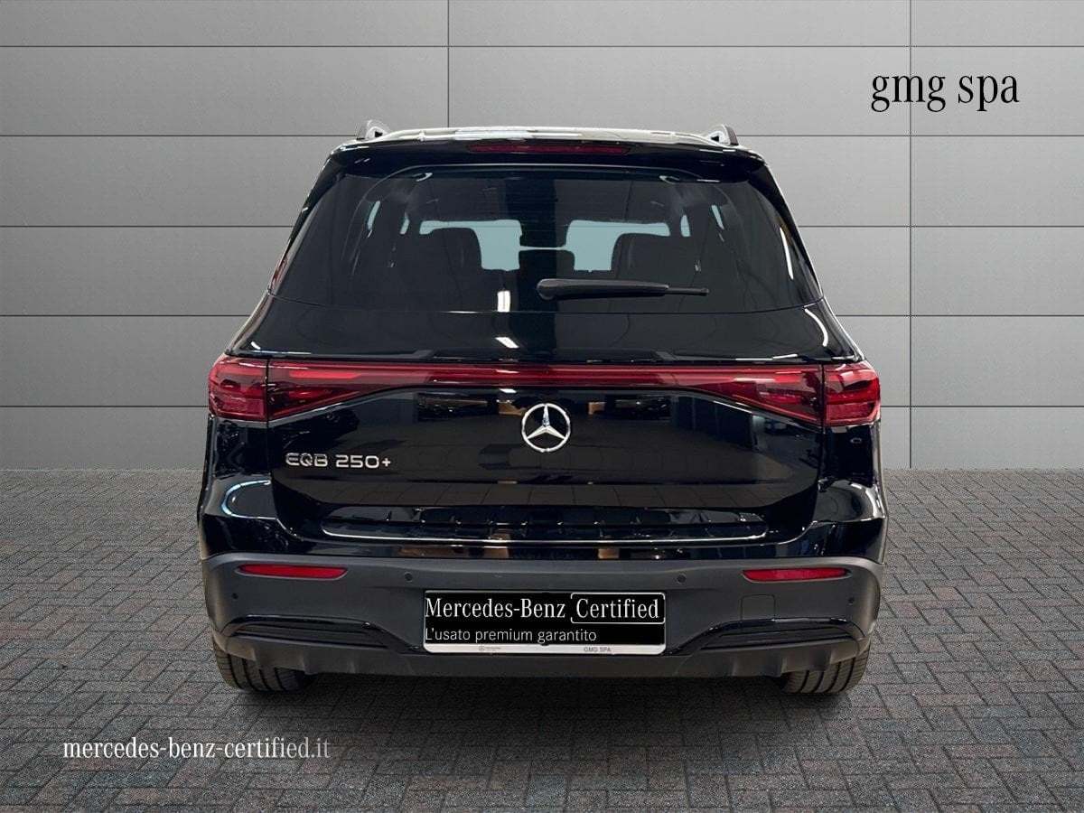 EQB 250+ AMG Line Advanced - Certified