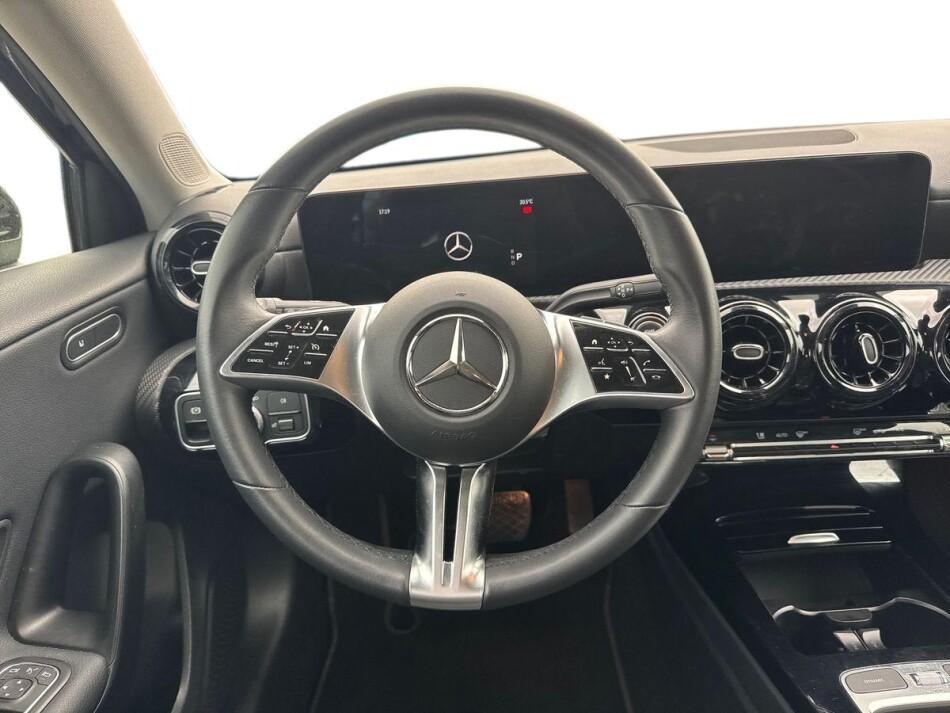 A 180 d Advanced auto - Certified