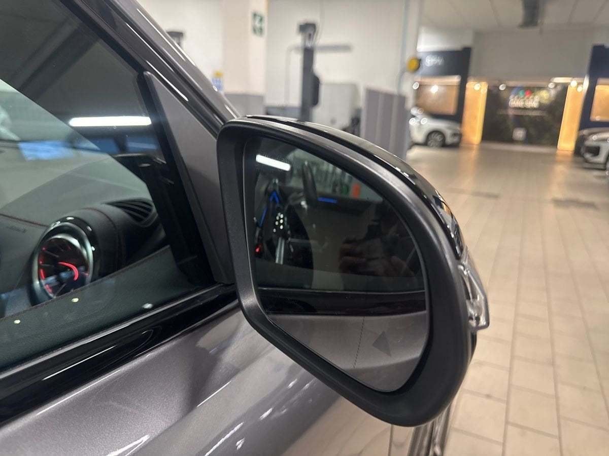 EQB 250+ AMG Line Advanced - Certified