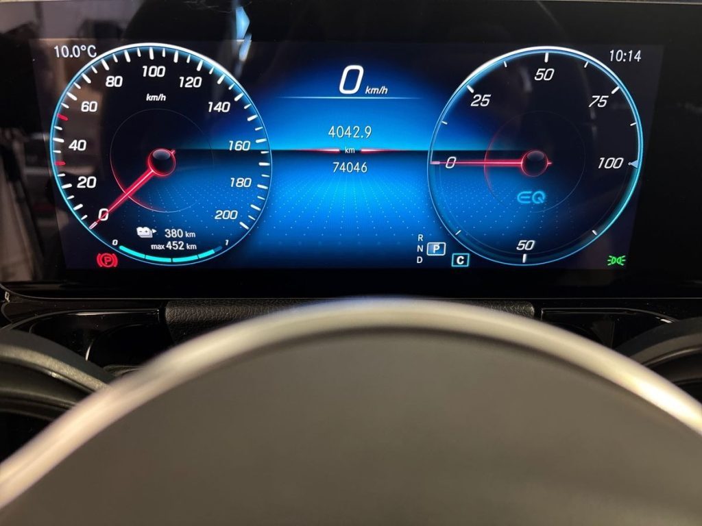 EQA 250 Premium - Certified