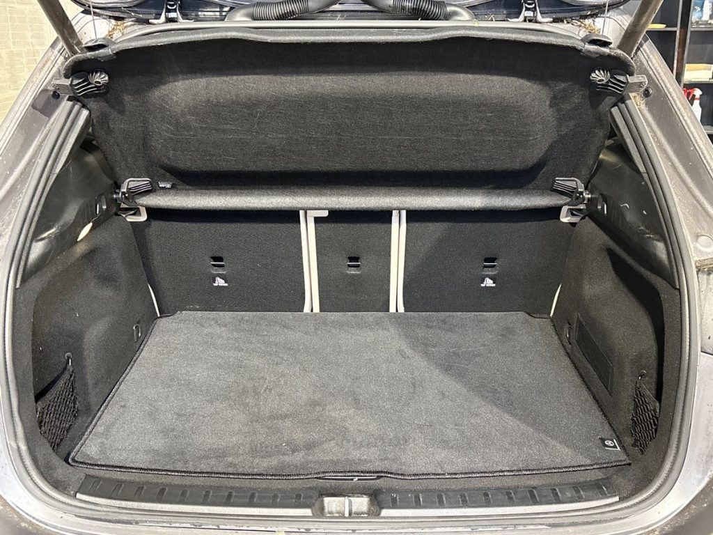 EQA 250 Premium - Certified