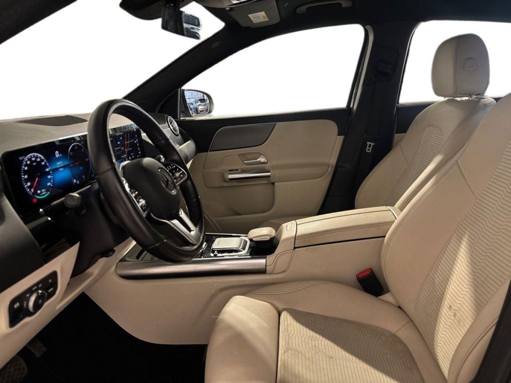 EQA 250 Premium - Certified