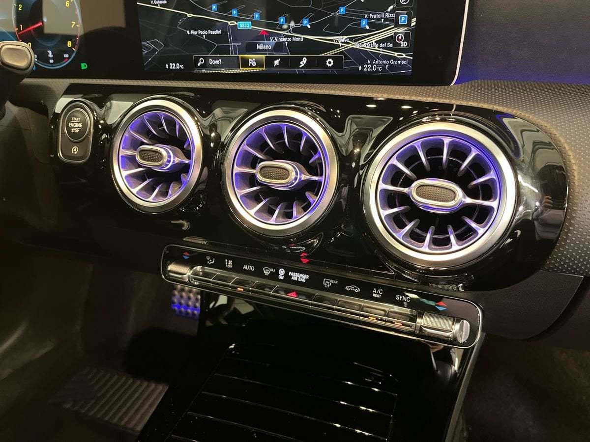 A 200 Premium auto - Certified