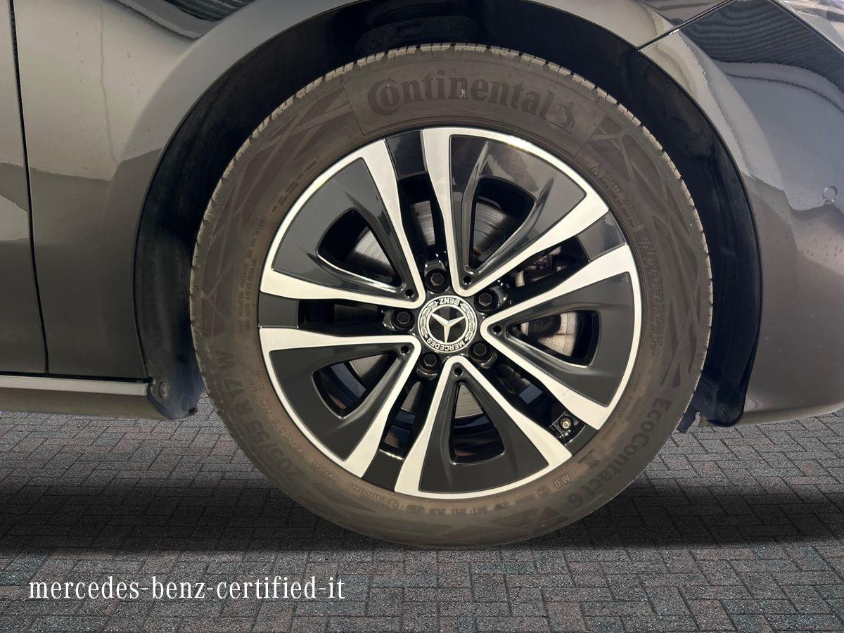 CLA Shooting Brake 180 d Advanced auto - Certified