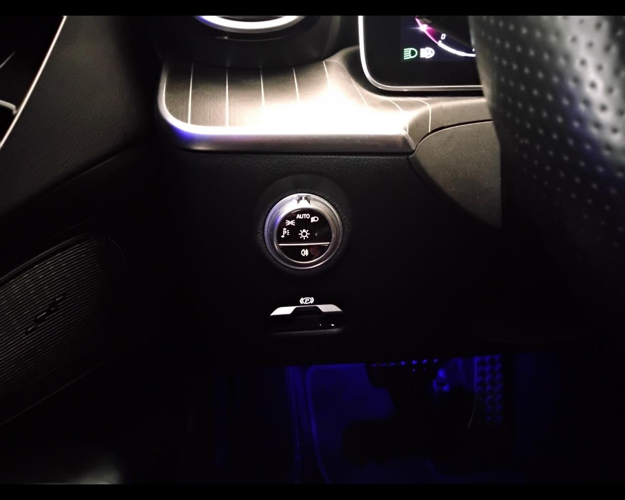C 220 d mhev Premium 4matic auto - Certified