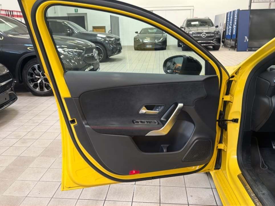 A 180 d Premium Night edition - Certified