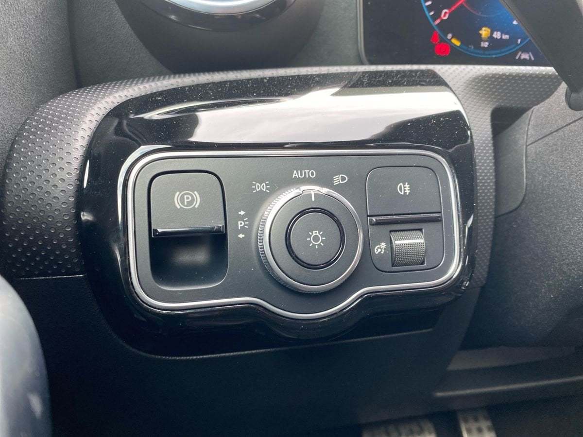 A 250 e phev (eq-power) Premium auto - Certified