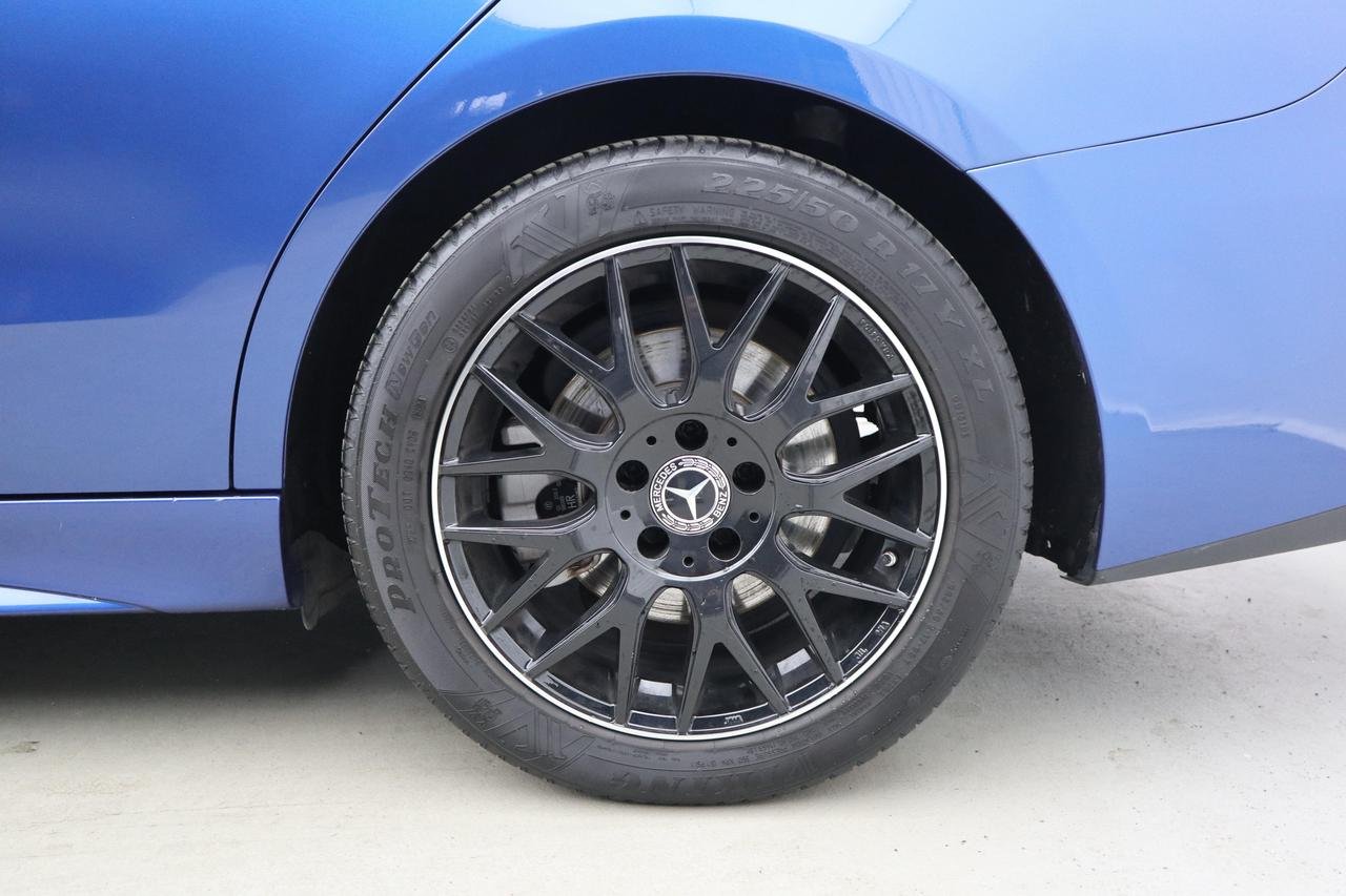 C SW 220 d mhev Premium auto - Certified