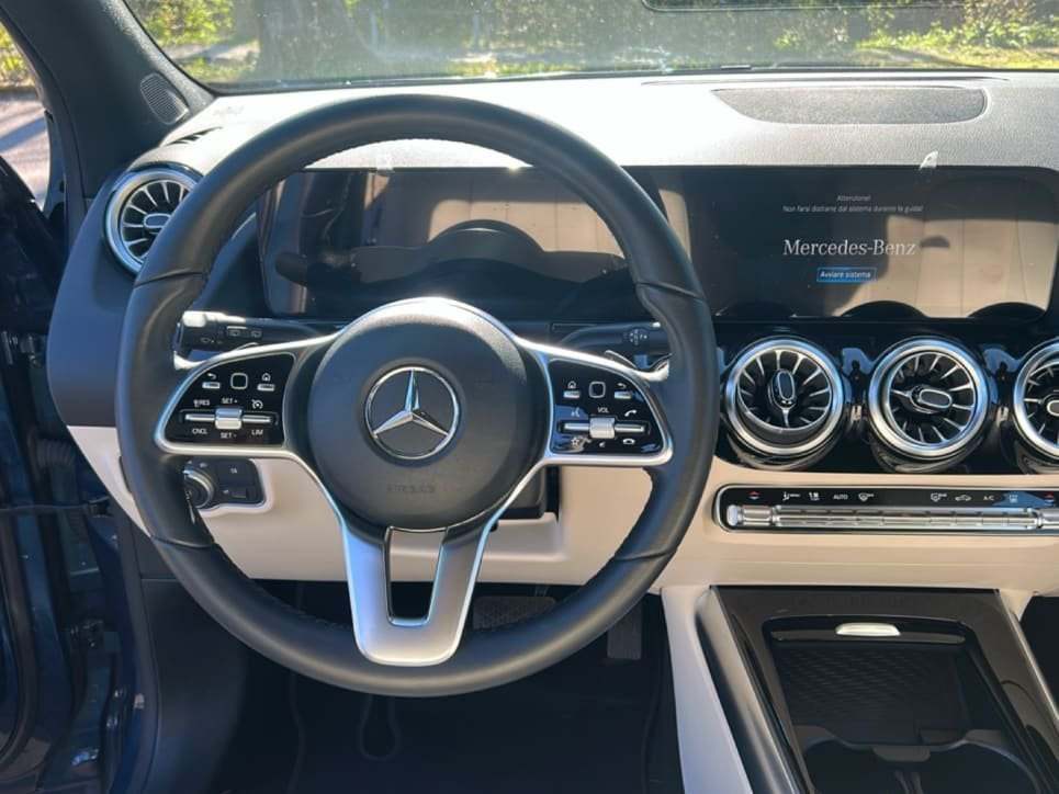 EQA 250 Sport Plus - Certified