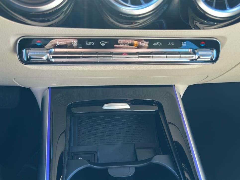 EQA 250 Sport Plus - Certified