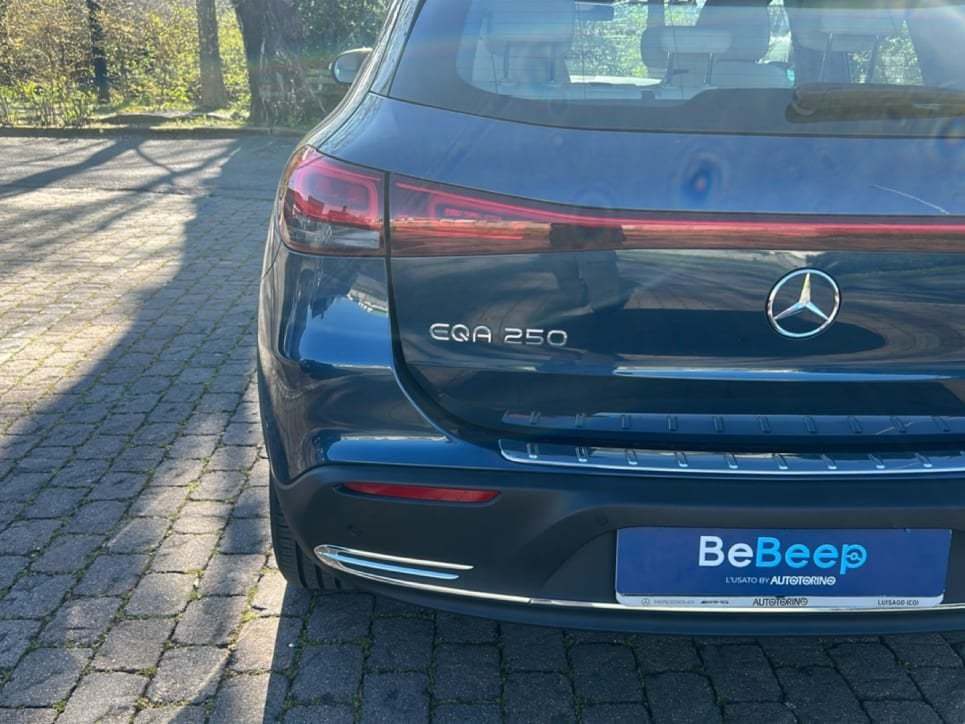 EQA 250 Sport Plus - Certified