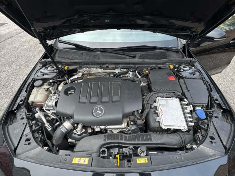 CLA Shooting Brake 200 d Premium auto - Certified