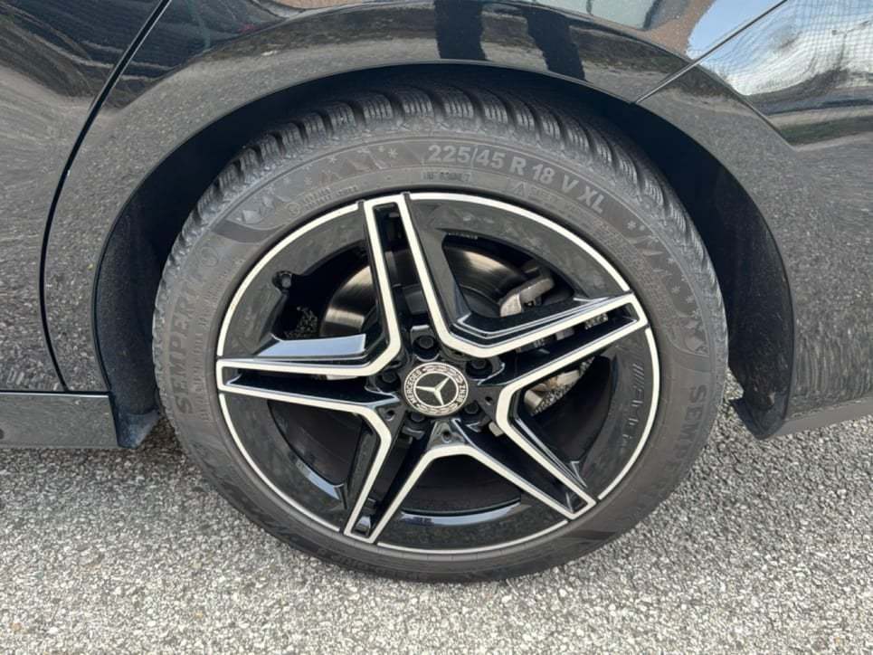 CLA Shooting Brake 200 d Premium auto - Certified