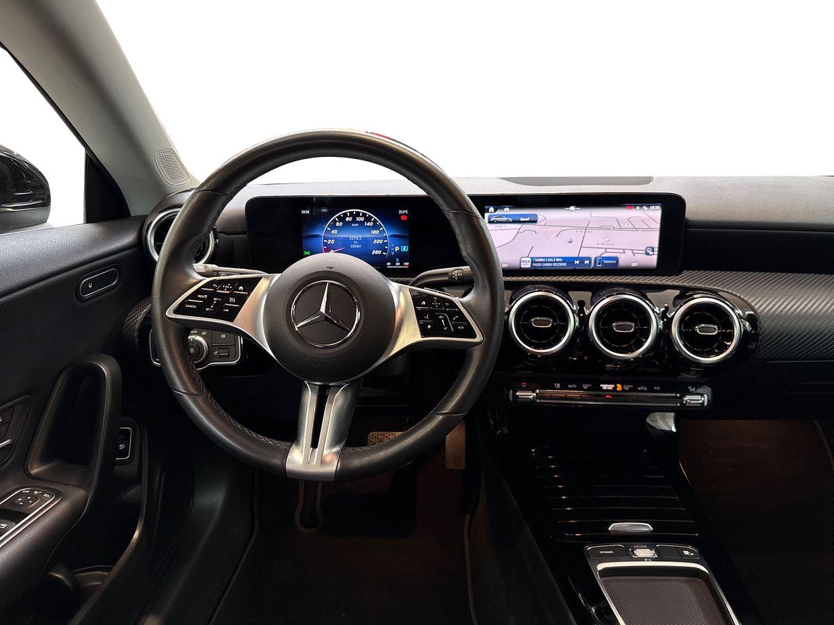 CLA Shooting Brake 180 d Advanced auto - Certified