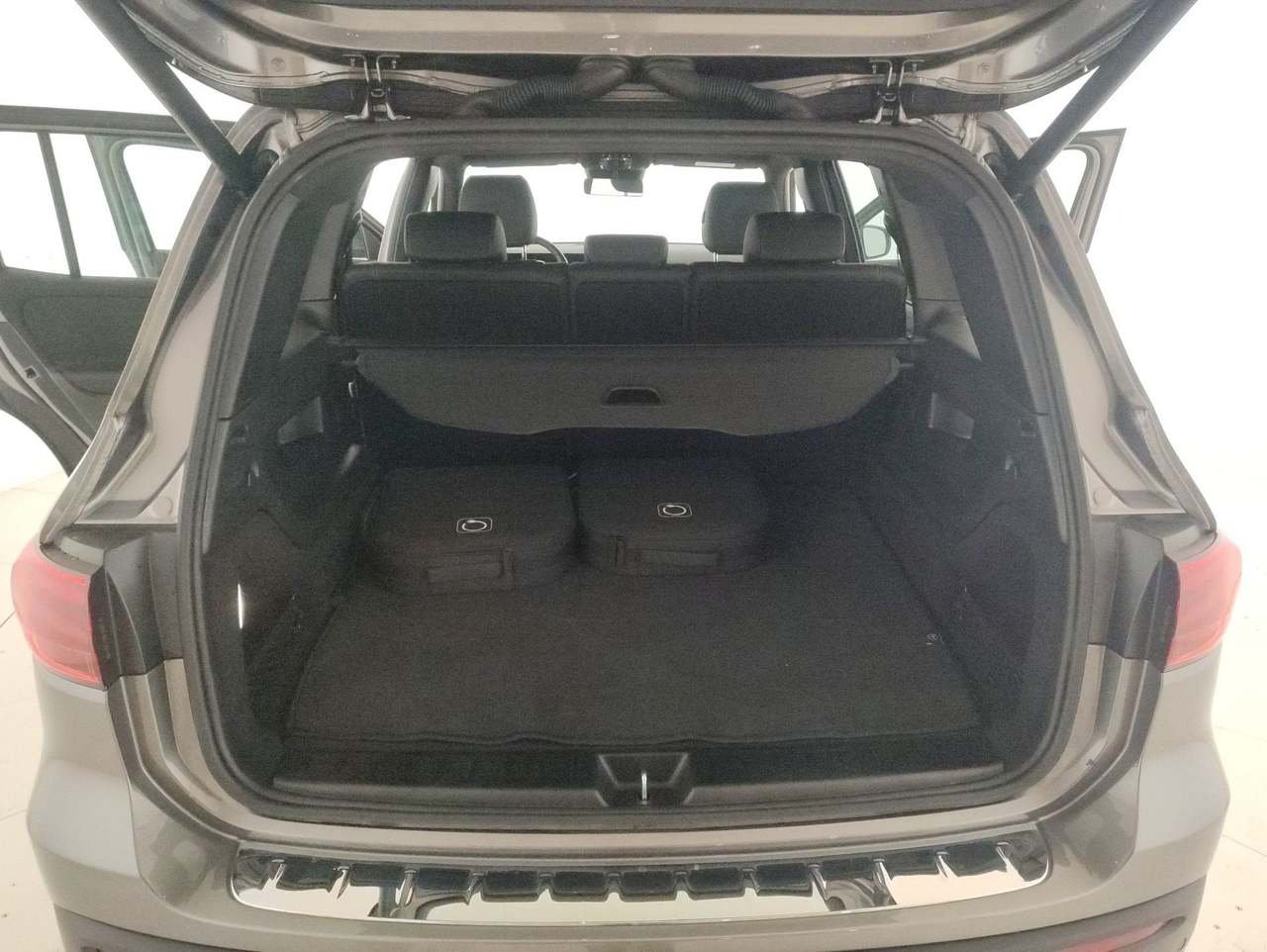 EQB 300 Progressive Advanced 4matic - Certified