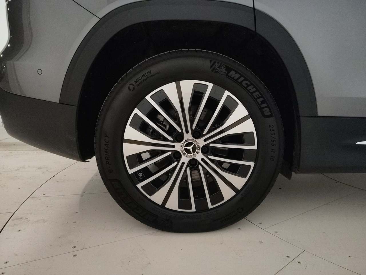 EQB 300 Progressive Advanced 4matic - Certified