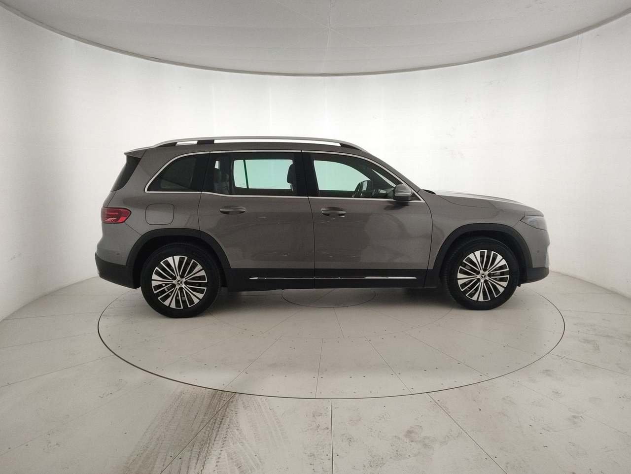 EQB 300 Progressive Advanced 4matic - Certified