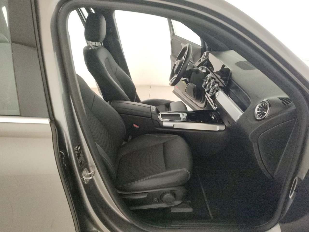 EQB 300 Progressive Advanced 4matic - Certified