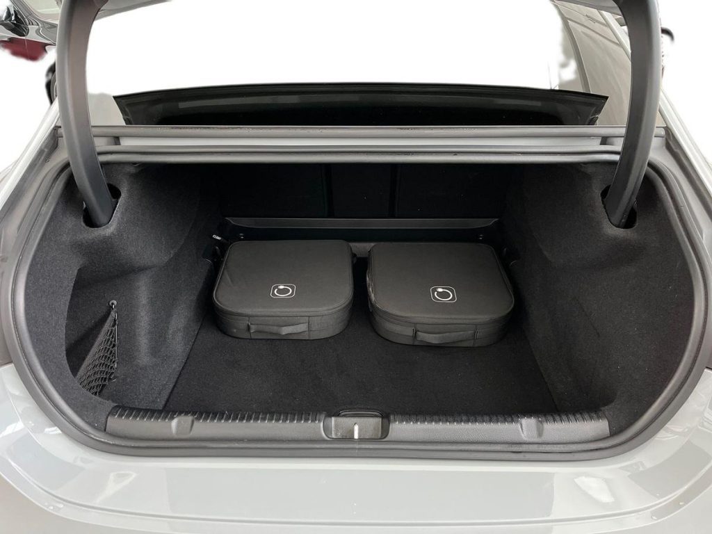 EQE 350 Premium Plus 4matic - Certified