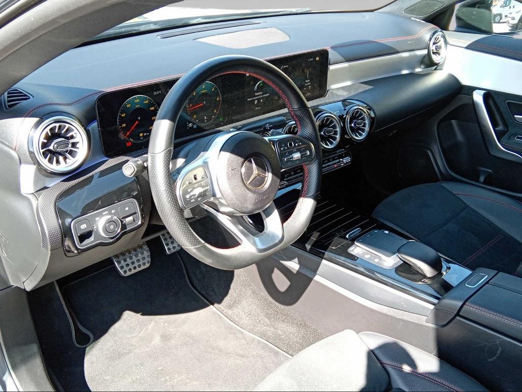 CLA Shooting Brake 200 d Premium auto - Certified