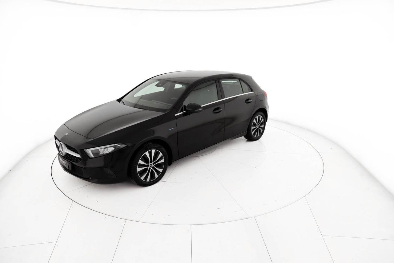 A 250 e phev (eq-power) Business auto - Certified