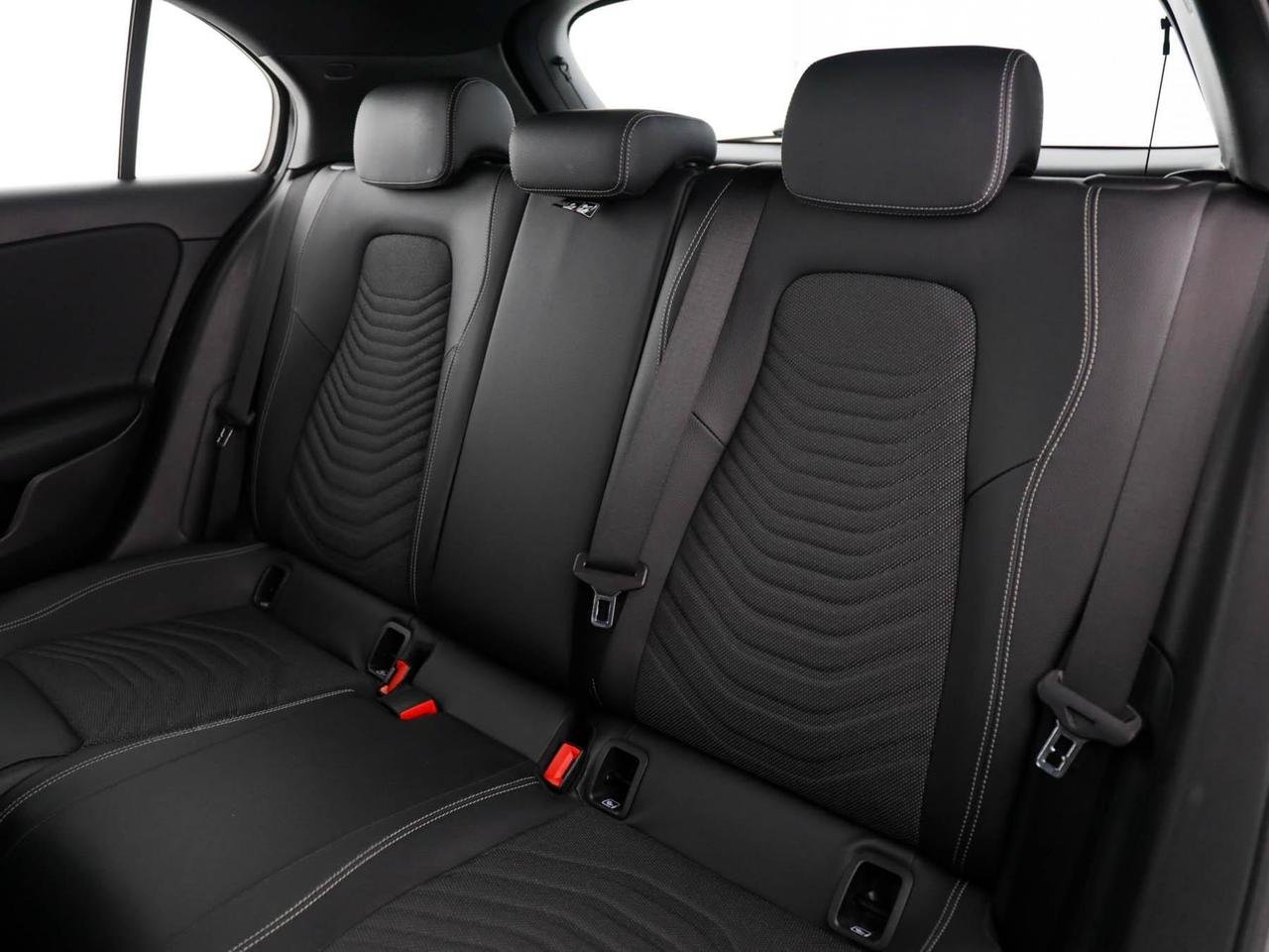 A 250 e phev (eq-power) Business auto - Certified