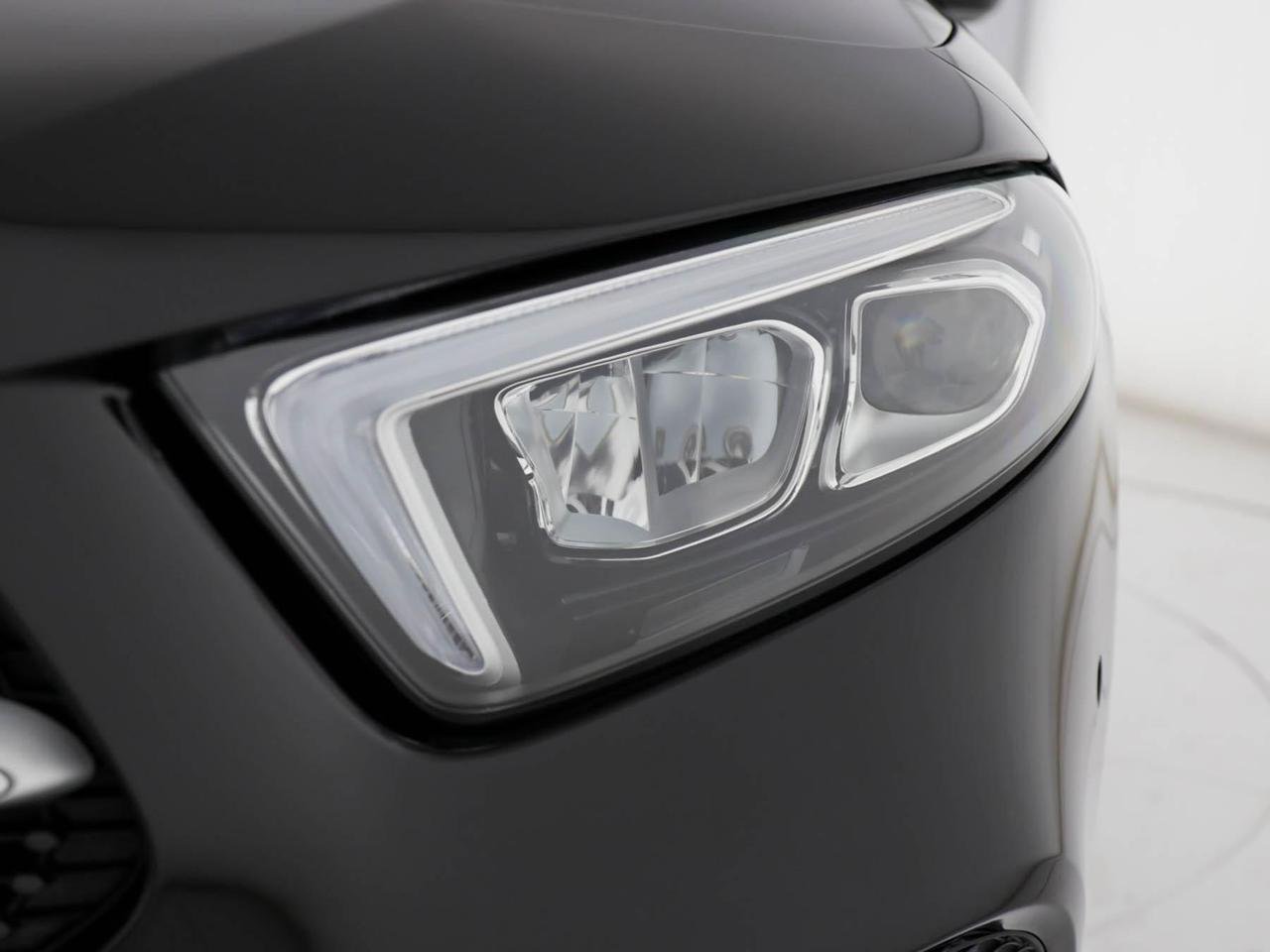 A 250 e phev (eq-power) Business auto - Certified