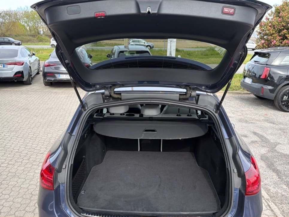 C SW 220 d mhev AMG Line Advanced Plus 4matic 197c - Certified