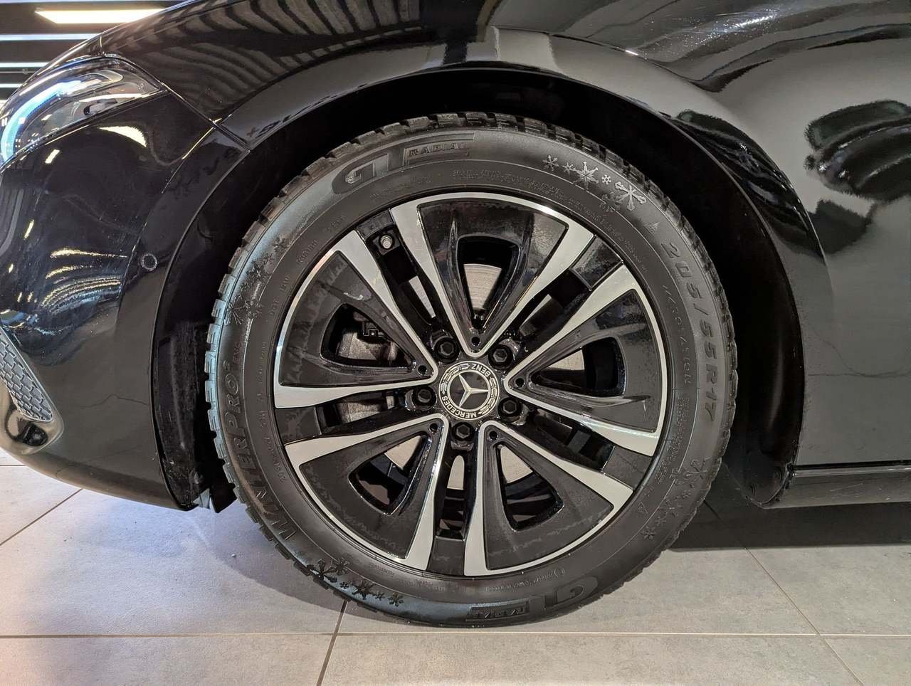 A 180 d Progressive Advanced Plus auto - Certified