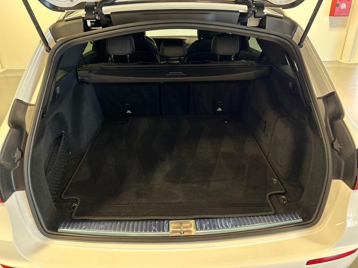 E SW 220 d mhev Premium AMG Line Night Edition 4ma - Certified