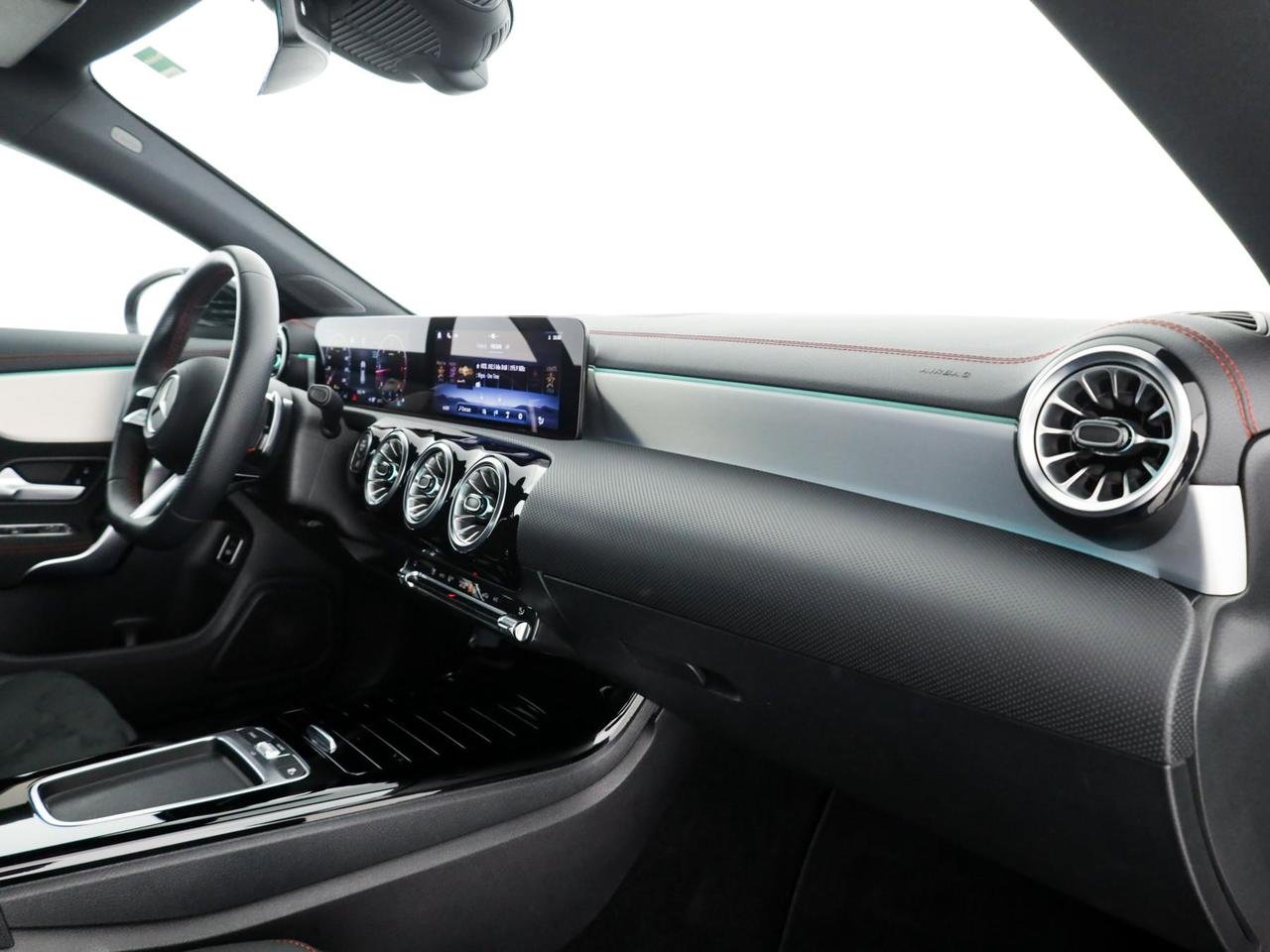 CLA Shooting Brake 200 d AMG Line Advanced Plus au - Certified