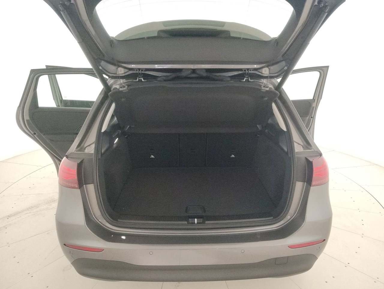 B 180 Progressive Advanced auto - Certified